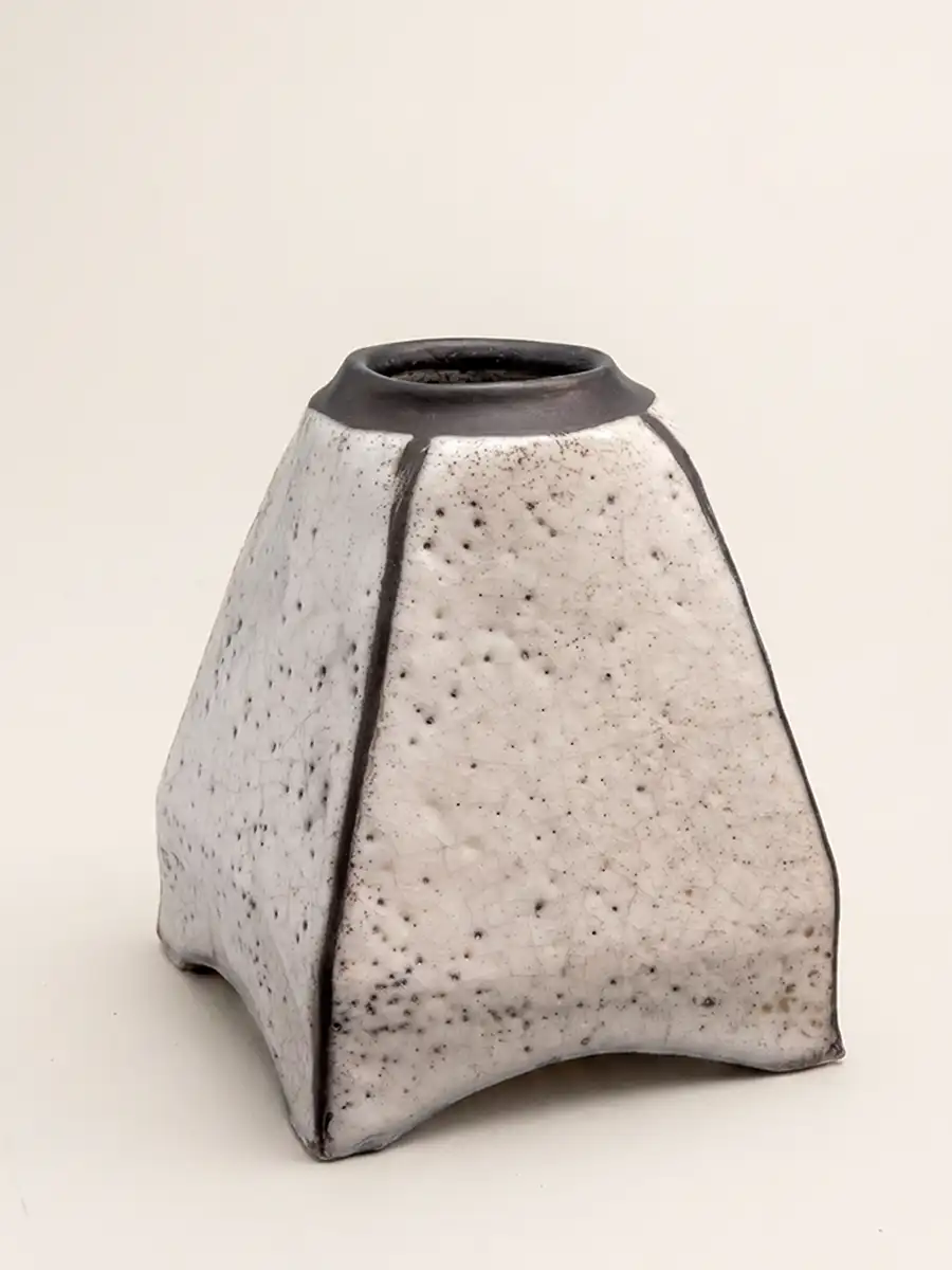 Vase raku carré blanc craquelé